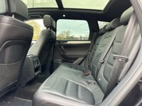 USED 2016 16 VOLKSWAGEN TOUAREG 3.0 V6 R-LINE TDI BLUEMOTION TECHNOLOGY 5d 259 BHP SATNAV-ELEC MEMORY SEATS-PDC