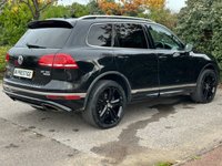 USED 2016 16 VOLKSWAGEN TOUAREG 3.0 V6 R-LINE TDI BLUEMOTION TECHNOLOGY 5d 259 BHP SATNAV-ELEC MEMORY SEATS-PDC