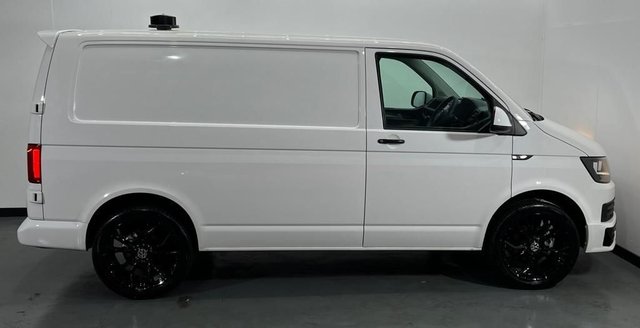 2017 VOLKSWAGEN TRANSPORTER - Photo 4