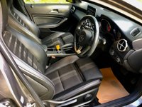 USED 2019 69 MERCEDES-BENZ GLA-CLASS 1.6 GLA 180 URBAN EDITION 5d AUTO 121 BHP ONLY 33,300 MILES//REVERSING CAMERA // APPLE PLAY //BLUETOOTH//JUST SERVICED//WILL COME WITH NEW MOT//NEW FRONT TYRES  ONLY 33,300 MILES//REVERSING CAMERA // APPLE PLAY //BLUETOOTH//JUST SERVICED//WILL COME WITH NEW MOT//NEW FRONT TYRES