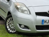 USED 2009 09 TOYOTA YARIS 1.3 SR VVT-I 3d 99 BHP 