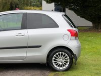 USED 2009 09 TOYOTA YARIS 1.3 SR VVT-I 3d 99 BHP 
