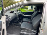 USED 2009 09 TOYOTA YARIS 1.3 SR VVT-I 3d 99 BHP 