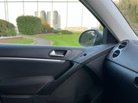 USED 2013 13 VOLKSWAGEN TIGUAN 2.0 SE TDI BLUEMOTION TECHNOLOGY 5d 138 BHP 