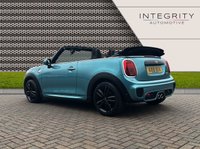 USED 2018 18 MINI CONVERTIBLE 2.0 COOPER S 2d 190 BHP BLUETOOTH HANDSFREE - JCW SPORTS PACK - JCW SPORTS STEERING WHEEL - 17" GLOSS BLACK TRACK SPOKE ALLOYS - CRUISE CONTROL - USB INTERFACE - BLUETOOTH AUDIO