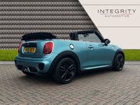 USED 2018 18 MINI CONVERTIBLE 2.0 COOPER S 2d 190 BHP BLUETOOTH HANDSFREE - JCW SPORTS PACK - JCW SPORTS STEERING WHEEL - 17" GLOSS BLACK TRACK SPOKE ALLOYS - CRUISE CONTROL - USB INTERFACE - BLUETOOTH AUDIO