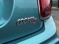 USED 2018 18 MINI CONVERTIBLE 2.0 COOPER S 2d 190 BHP BLUETOOTH HANDSFREE - JCW SPORTS PACK - JCW SPORTS STEERING WHEEL - 17" GLOSS BLACK TRACK SPOKE ALLOYS - CRUISE CONTROL - USB INTERFACE - BLUETOOTH AUDIO