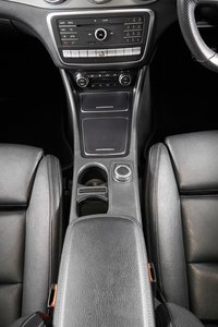 USED 2017 17 MERCEDES-BENZ GLA-CLASS 2.1 GLA 200 D 4MATIC AMG LINE PREMIUM PLUS 5d 134 BHP +FREE NATIONWIDE DELIVERY+