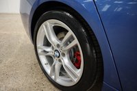 USED 2018 18 BMW 3 SERIES 2.0 320I M SPORT TOURING 5d 181 BHP FITTED WITH FACTORY EXTRAS AND IN THE STUNNING ESTORIL BLUE
