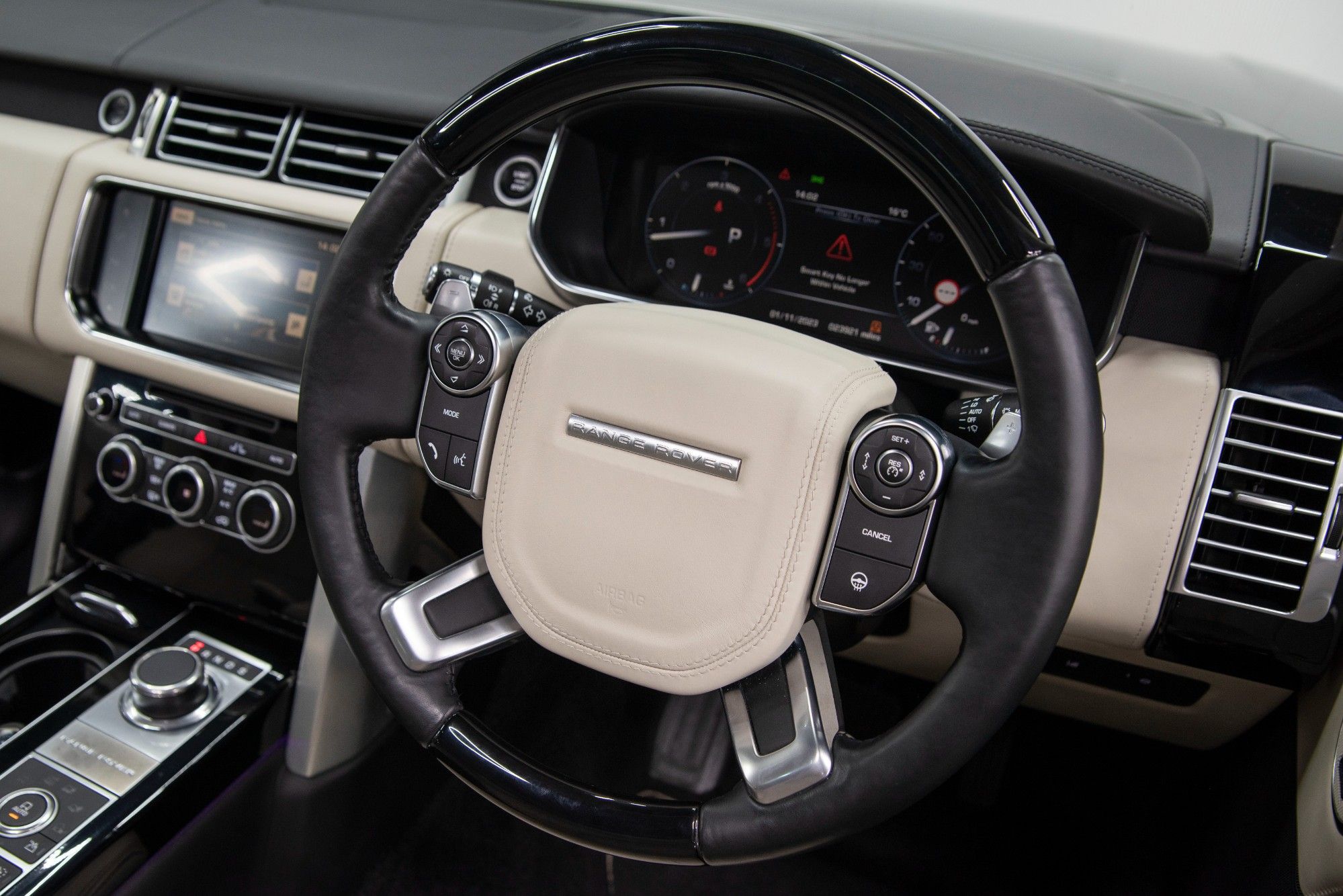 USED 2016 16 LAND ROVER RANGE ROVER 4.4 SDV8 AUTOBIOGRAPHY 