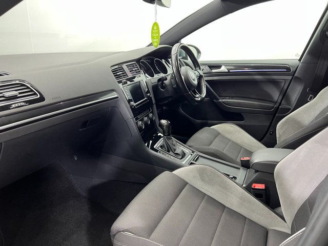 2016 VOLKSWAGEN GOLF - Photo 11