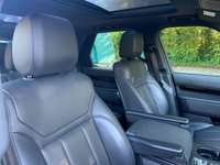 USED 2019 68 LAND ROVER DISCOVERY 2.0 SI4 SE 5d 297 BHP BIG SPEC - 1 OWNER FROM BRAND NEW - AUTOMATIC PADDLE-SHIFT GEARBOX - 4WD - FACTORY 7 SEATER - FULL BLACK LEATHER - TWINGLASS ROOF - FULL J/L/J SERVICE HISTORY - FREE 12 MONTHS WARRANTY / BREAKDOWN RECOVERY INCLUDED