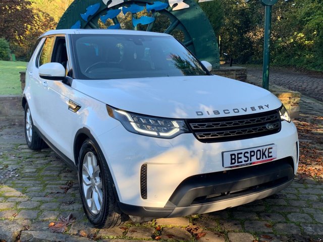2019 68 Land Rover Discovery 2.0 SI4 SE 5d 297 BHP