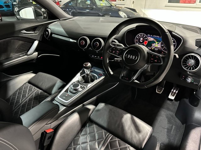 View our AUDI TT
