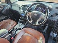 USED 2012 61 HYUNDAI IX35 2.0L PREMIUM CRDI 4WD 5d AUTO 181 BHP HYUNDAI IX35 2.0L PREMIUM CRDI 4WD 5d AUTO 181 BHP