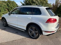 USED 2017 17 VOLKSWAGEN TOUAREG 3.0 V6 R-LINE PLUS TDI BLUEMOTION TECHNOLOGY 5d 259 BHP 