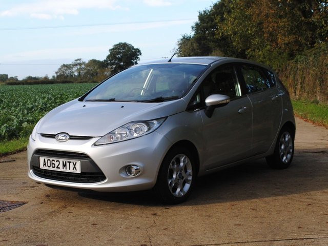 2012 62 Ford Fiesta 1.4 ZETEC 16V 5d 96 BHP