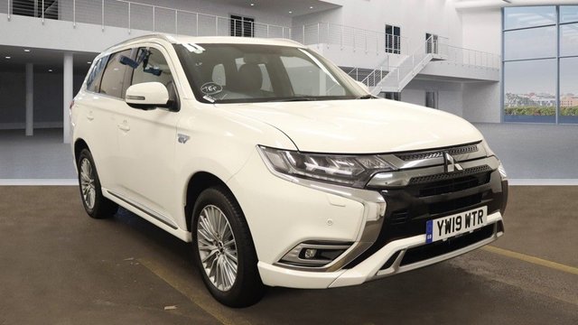 2019 19 Mitsubishi Outlander 2.4 PHEV 4H 5d 207 BHP