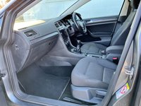 USED 2018 18 VOLKSWAGEN GOLF 1.6 SE NAVIGATION TDI BLUEMOTION TECHNOLOGY 5d 114 BHP www.suffolkcarcentre.co.uk - Located at Ilketshall