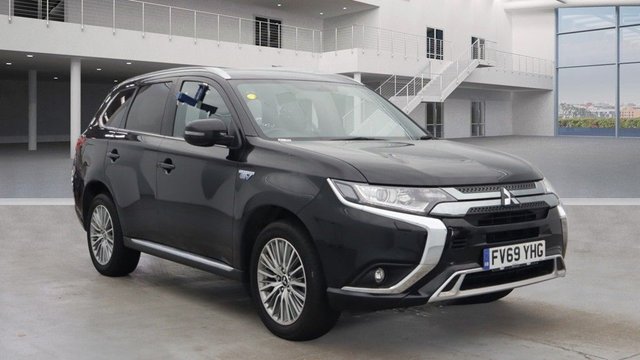 2019 69 Mitsubishi Outlander 2.4 PHEV DYNAMIC 5d 222 BHP