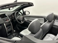 USED 2014 14 PEUGEOT 207 1.6 CC ROLAND GARROS 2d 120 BHP Low Mileage 34220 Miles, Oynx Black , Silver Roland Garros Embossed  Leather, Rare Limited Edition Roland Garros Model