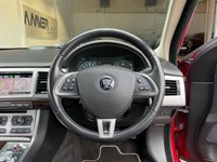 USED 2015 15 JAGUAR XF 2.2 D PORTFOLIO 4d 200 BHP 