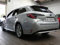 USED 2021 71 TOYOTA COROLLA 1.8 ICON TECH 5d 121 BHP SAT NAV HEATED SEATS REAR VIEW CAMERA PARKING SENSORS 1 OWNER TOYOTA WARRANTY TILL DEC 2031