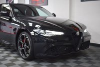 USED 2020 70 ALFA ROMEO GIULIA 2.0 TB VELOCE 4d 277 BHP 1 OWNER / RED LEATHER / 19"