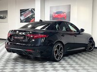 USED 2020 70 ALFA ROMEO GIULIA 2.0 TB VELOCE 4d 277 BHP 1 OWNER / RED LEATHER / 19"