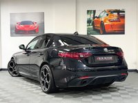 USED 2020 70 ALFA ROMEO GIULIA 2.0 TB VELOCE 4d 277 BHP 1 OWNER / RED LEATHER / 19"