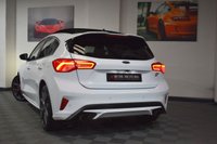 USED 2022 71 FORD FOCUS 2.3 ST 5d 277 BHP PAN ROOF / PERF PACK / HUD