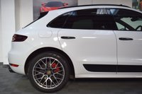 USED 2016 66 PORSCHE MACAN 3.0 GTS PDK 5d 355 BHP PAN ROOF / MASSIVE SPEC LIST!!