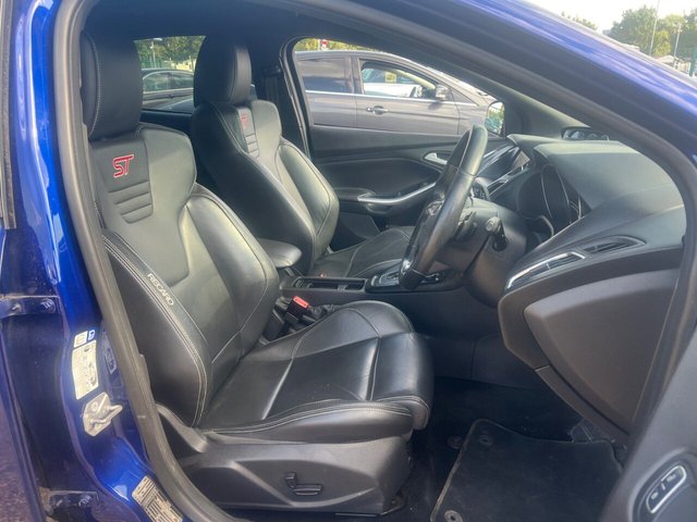 2017 Ford Focus - Photo 4