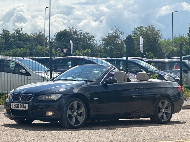 2010 BMW 3 Series - Photo 2