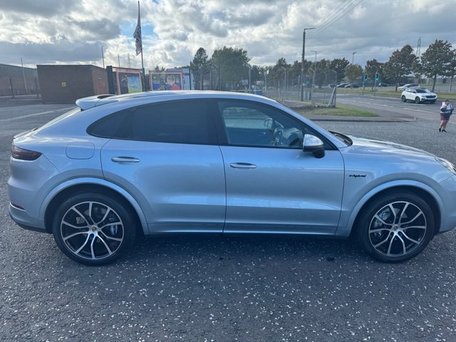 2023 PORSCHE CAYENNE - Photo 8