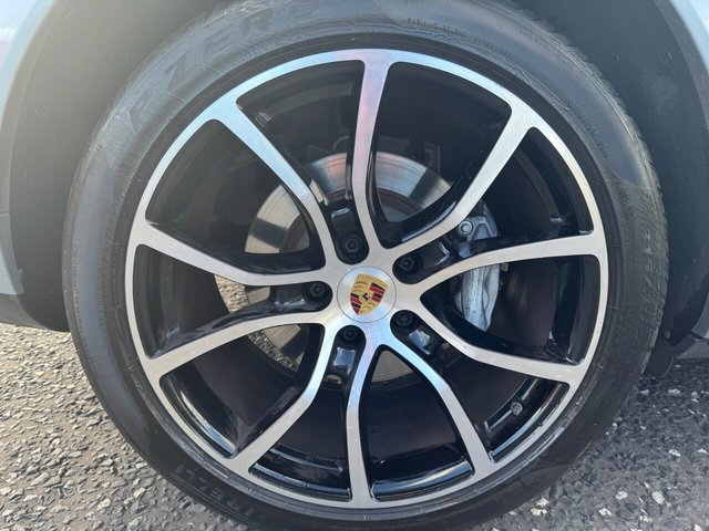 2023 PORSCHE CAYENNE - Photo 9