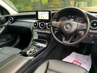 USED 2015 15 MERCEDES-BENZ C-CLASS 2.0 C200 SE EXECUTIVE 4d 184 BHP 2015 MERCEDES C200 SE EXECUTIVE AUTOMATIC SALOON CAR - VERY LOW MILEAGE ONLY 23,462 MILES - 12 MONTHS WARRANTY / BREAKDOWN RECOVERY INCLUDED - 1 FORMER KEEPER FROM BRAND NEW - SERVICE HISTORY - LEATHER - SATELLITE NAVIGATION