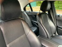 USED 2015 15 MERCEDES-BENZ C-CLASS 2.0 C200 SE EXECUTIVE 4d 184 BHP 2015 MERCEDES C200 SE EXECUTIVE AUTOMATIC SALOON CAR - VERY LOW MILEAGE ONLY 23,462 MILES - 12 MONTHS WARRANTY / BREAKDOWN RECOVERY INCLUDED - 1 FORMER KEEPER FROM BRAND NEW - SERVICE HISTORY - LEATHER - SATELLITE NAVIGATION
