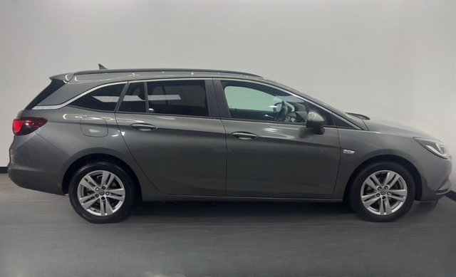 2017 VAUXHALL ASTRA TOURER - Photo 8