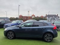 USED 2019 69 VOLVO V40 2.0 T2 MOMENTUM EDITION 5DR 121 BHP +++ FREE 12 MONTHS WARRANTY+++