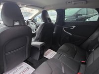 USED 2019 69 VOLVO V40 2.0 T2 MOMENTUM EDITION 5DR 121 BHP +++ FREE 12 MONTHS WARRANTY+++