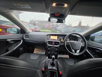 USED 2019 69 VOLVO V40 2.0 T2 MOMENTUM EDITION 5DR 121 BHP +++ FREE 12 MONTHS WARRANTY+++