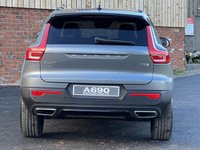 USED 2019 19 VOLVO XC40 1.5 T3 (155) R DESIGN Pro 5dr Euro 6 (Black Leather Seats, Electric Drivers Seat, Heated Windscreen, Satellite Navigation) NATIONWIDE DELIVERY - RESERVE ONLINE TODAY