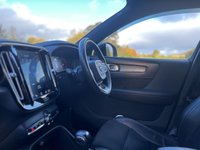 USED 2019 19 VOLVO XC40 1.5 T3 (155) R DESIGN Pro 5dr Euro 6 (Black Leather Seats, Electric Drivers Seat, Heated Windscreen, Satellite Navigation) NATIONWIDE DELIVERY - RESERVE ONLINE TODAY