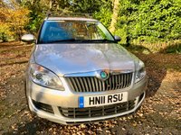 USED 2011 11 SKODA ROOMSTER 1.2 SE PLUS 5d 68 BHP PANORAMC GLASS SUNROOF//ALLOYS//CLIMATE CONTROL//REAR PARK SENSORS//ONLY GRP 6 INSURANCE//ROOF BARS//REMOTE CENTRAL LOCKING//GOOD SERVICE HISTORY X11 STAMPS//LAT SERVICED @81,000MILES 1.2 SE PLUS 5d 68 BHP PANORAMC GLASS SUNROOF//ALLOYS//CLIMATE CONTROL//REAR PARK SENSORS//ONLY GRP 6 INSURANCE//ROOF BARS//REMOTE CENTRAL LOCKING//GOOD SERVICE HISTORY X11 STAMPS//LAT SERVICED @81,000MILES