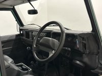 USED 2005 05 LAND ROVER DEFENDER 90 2.5 90 TD5 COUNTY STATION WAGON 3d 120 BHP TD 5 COUNTY STATION WAGON , COMPLETE SERVICE RECORD, A VERY WELL CARED FOR TD5