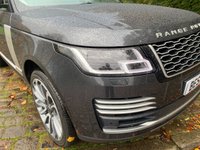USED 2018 18 LAND ROVER RANGE ROVER 4.4 SDV8 AUTOBIOGRAPHY 5d 340 BHP STUNNING 'HUGE SPEC' (SEE LIST) 2018 RANGE ROVER AUTOBIOGRAPHY 4.4 SDV8 - AUTOMATIC PADDLE SHIFT GEARBOX - HEATED/COLED 24 WAY ELEC ADJUSTABLE PERFORATED LEATHER - TWIN GLASS ROOF - 21 INCH UPGRADE ALLOYS - 1 FORMER KEEPER  - FULL J/L/R SERVICE HISTORY - COST NEW IN EXCESS OF &pound;105K NOW RETAILING FOR LESS THAN HALF THAT FIGURE !!!