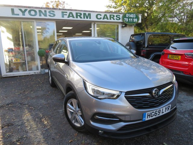 2019 69 Vauxhall Grandland X 1.5 SE S/S 5d 129 BHP