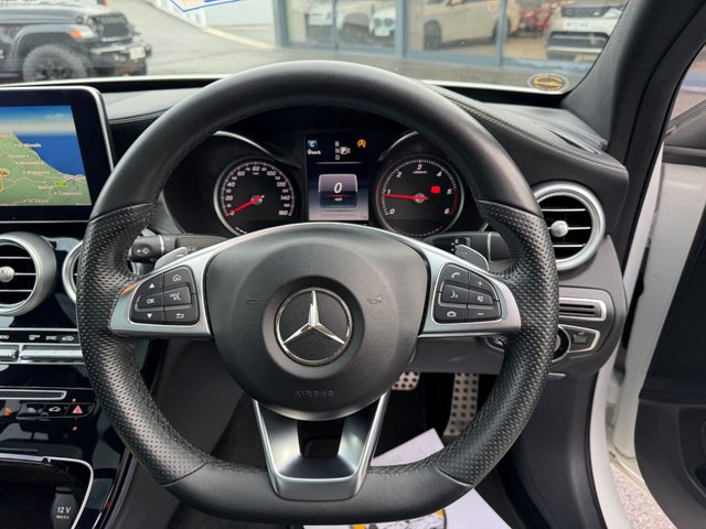 2015 Mercedes-Benz C-Class 2.1L C220 Bluetec Amg Line Premium Plus 4dr - Photo 11