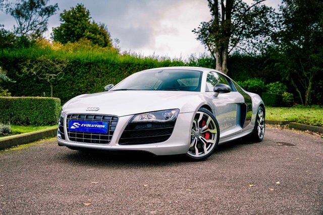 View our AUDI R8